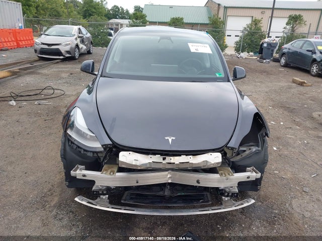 Продажа на аукционе авто 2023 Tesla Model Y Awd/long Range Dual Motor All-wheel Drive, vin: 7SAYGDEE0PF608576, номер лота: 45917140