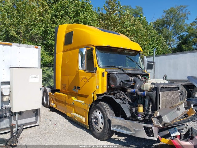 Продажа на аукционе авто 2015 Volvo Vn Vnl, vin: 4V4NC9EH4FN919144, номер лота: 45917179