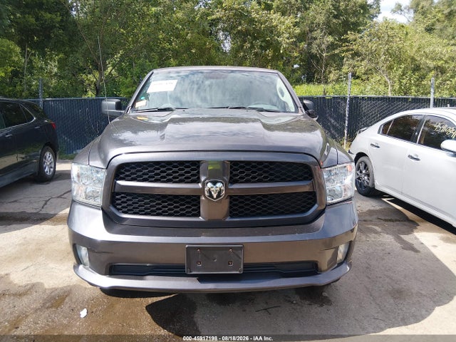 Продажа на аукционе авто 2017 Ram 1500 Express  4x4 6'4 Box, vin: 1C6RR7FG7HS842559, номер лота: 45917198