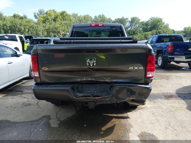 Продажа на аукционе авто 2017 Ram 1500 Express  4x4 6'4 Box, vin: 1C6RR7FG7HS842559, номер лота: 45917198