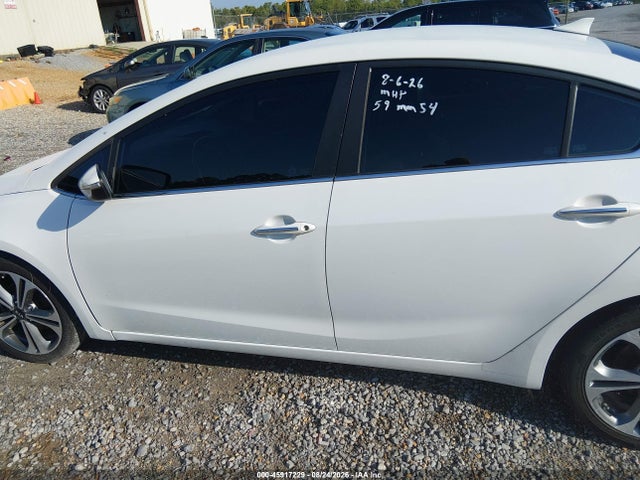 KNAFX4A8XG5552925 KIA FORTE EX