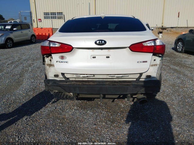 KNAFX4A8XG5552925 KIA FORTE EX