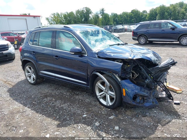 2015 Volkswagen Tiguan R-line მანქანა იყიდება აუქციონზე, vin: WVGBV7AX0FW088807, აუქციონის ნომერი: 45917296