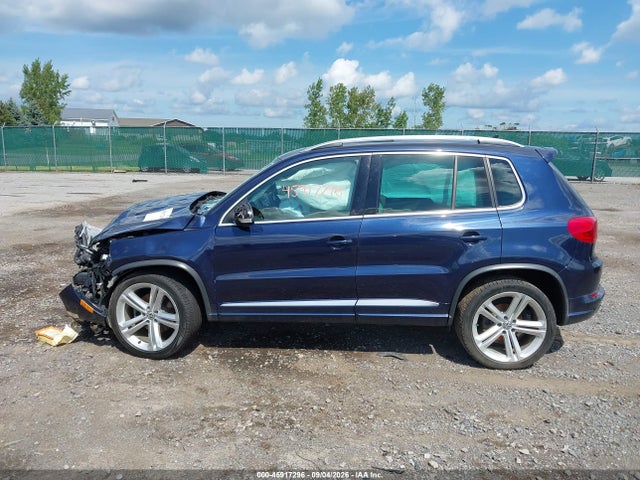 2015 Volkswagen Tiguan R-line მანქანა იყიდება აუქციონზე, vin: WVGBV7AX0FW088807, აუქციონის ნომერი: 45917296