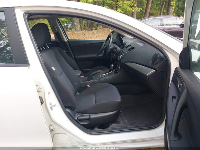 45917337 :رقم المزاد ، JM1BL1VG6B1414862 vin ، 2011 Mazda Mazda3 I Touring مزاد بيع