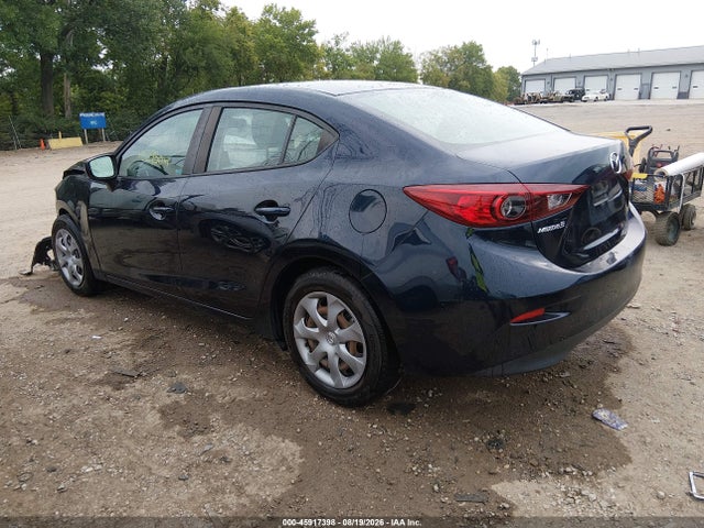 45917398 :رقم المزاد ، 3MZBM1U72FM149197 vin ، 2015 Mazda Mazda3 I Sport مزاد بيع