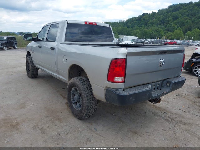 45917492 :رقم المزاد ، 3C6TR5CT5EG240046 vin ، 2014 Ram 2500 Tradesman مزاد بيع