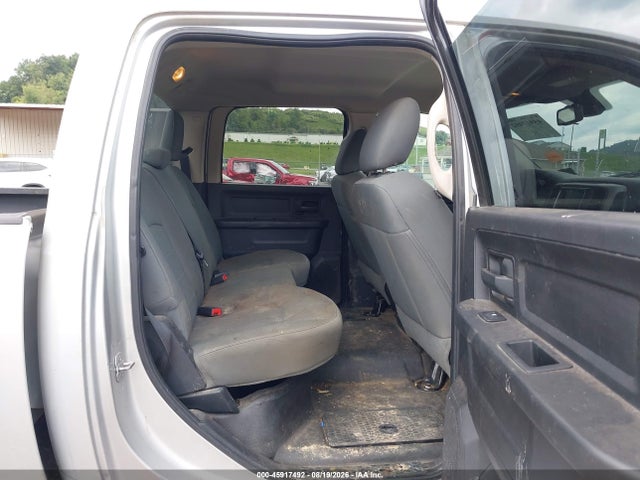 45917492 :رقم المزاد ، 3C6TR5CT5EG240046 vin ، 2014 Ram 2500 Tradesman مزاد بيع