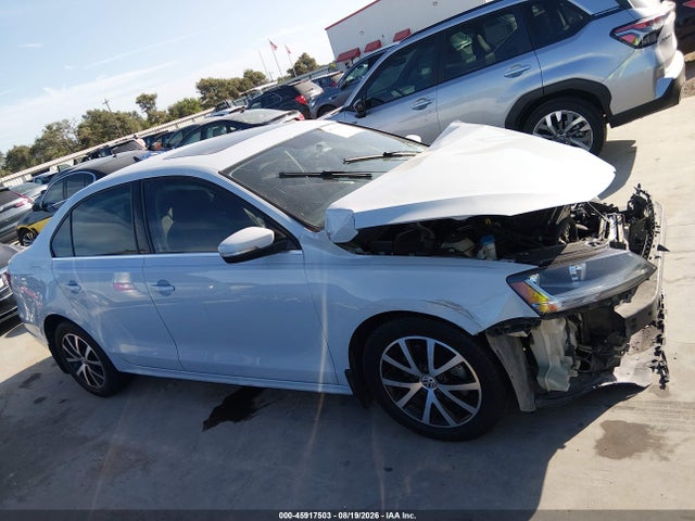 45917503 :رقم المزاد ، 3VWDB7AJ4HM412150 vin ، 2017 Volkswagen Jetta 1.4t Se مزاد بيع