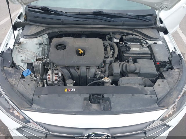 Продажа на аукционе авто 2020 Hyundai Elantra Se, vin: 5NPD74LF2LH609182, номер лота: 45917541