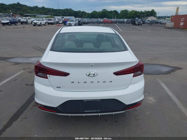 Продажа на аукционе авто 2020 Hyundai Elantra Se, vin: 5NPD74LF2LH609182, номер лота: 45917541