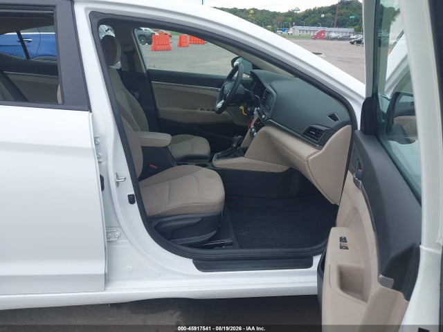 Продажа на аукционе авто 2020 Hyundai Elantra Se, vin: 5NPD74LF2LH609182, номер лота: 45917541