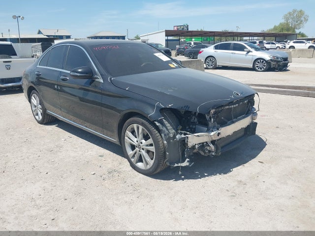 45917561 :رقم المزاد ، 55SWF4KB4JU268968 vin ، 2018 Mercedes-benz C 300 4matic مزاد بيع