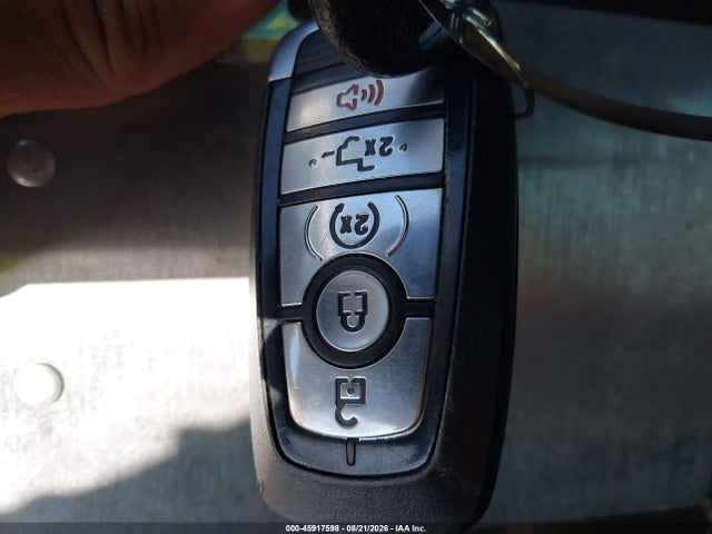 45917598 :رقم المزاد ، 1FT8W2BT5MEC26564 vin ، 2021 Ford F250 Super Duty مزاد بيع