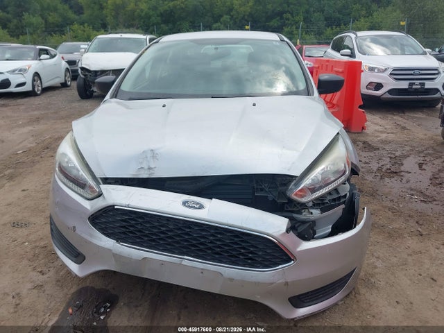 2016 Ford Focus S მანქანა იყიდება აუქციონზე, vin: 1FADP3E2XGL266651, აუქციონის ნომერი: 45917600