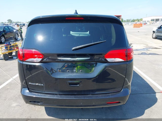 Продаж на аукціоні авто 2017 Chrysler Pacifica Touring, vin: 2C4RC1DG8HR522565, номер лоту: 45917627