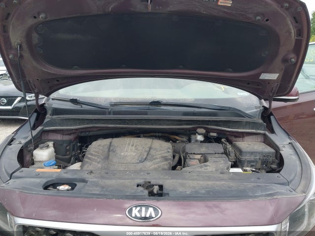 45917639 :رقم المزاد ، KNDME5C10H6271962 vin ، 2017 Kia Sedona Sx Luxury مزاد بيع