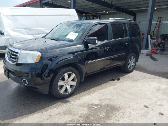 Honda Pilot Touring 2015 5FNYF4H98FB041398 Image 2