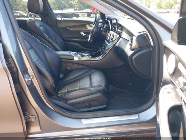 Продаж на аукціоні авто 2017 Mercedes-benz C 300 4matic, vin: 55SWF4KB0HU205764, номер лоту: 45917706