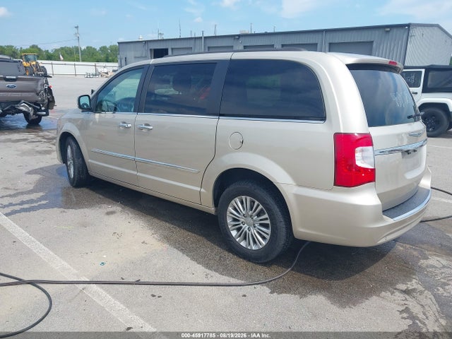 45917785 :رقم المزاد ، 2C4RC1CG5FR676553 vin ، 2015 Chrysler Town & Country Touring-l مزاد بيع