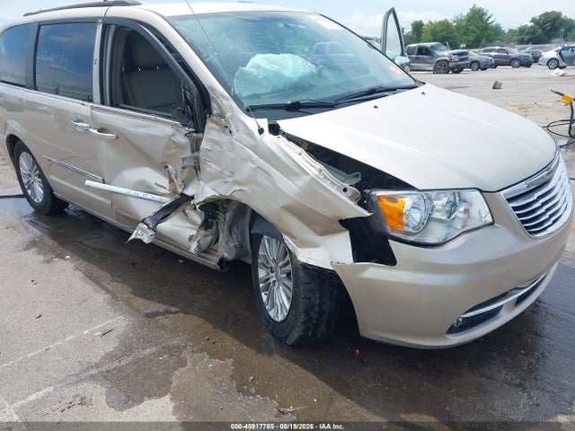 45917785 :رقم المزاد ، 2C4RC1CG5FR676553 vin ، 2015 Chrysler Town & Country Touring-l مزاد بيع