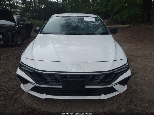 2025 Hyundai Elantra Sel Sport მანქანა იყიდება აუქციონზე, vin: KMHLM4DG8SU875043, აუქციონის ნომერი: 45917823
