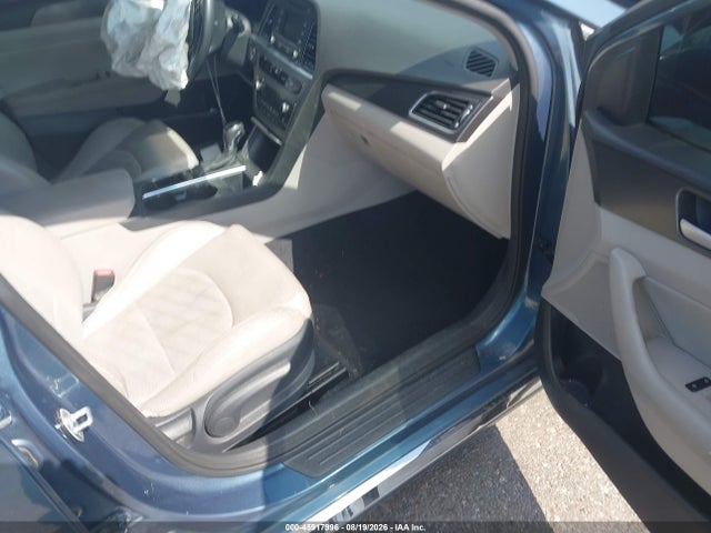 2015 Hyundai Sonata Sport მანქანა იყიდება აუქციონზე, vin: 5NPE34AF2FH241190, აუქციონის ნომერი: 45917996