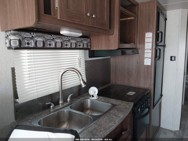 Продаж на аукціоні авто 2019 Heartland Rv Pioneer, vin: 5SFPB3026KE397549, номер лоту: 45918036