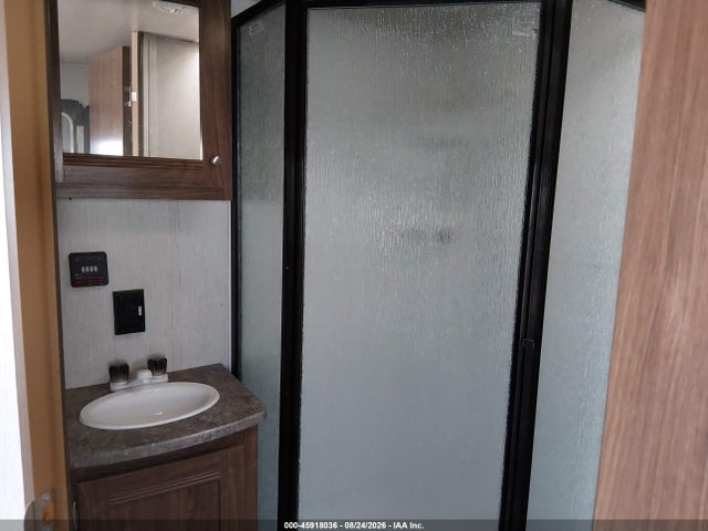 Продаж на аукціоні авто 2019 Heartland Rv Pioneer, vin: 5SFPB3026KE397549, номер лоту: 45918036