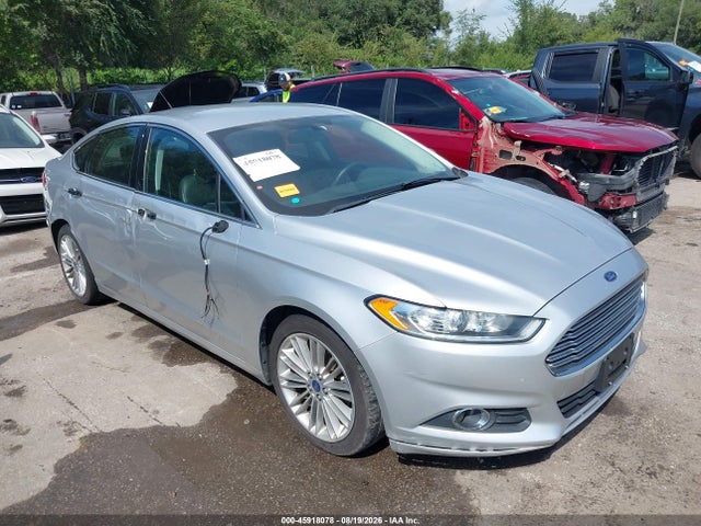 45918078 :رقم المزاد ، 3FA6P0H93FR138350 vin ، 2015 Ford Fusion Se مزاد بيع