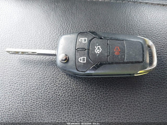 45918078 :رقم المزاد ، 3FA6P0H93FR138350 vin ، 2015 Ford Fusion Se مزاد بيع