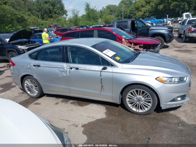 45918078 :رقم المزاد ، 3FA6P0H93FR138350 vin ، 2015 Ford Fusion Se مزاد بيع