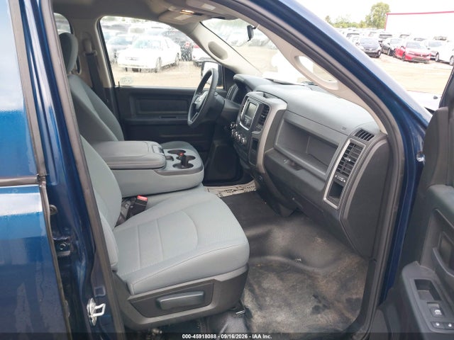 Продаж на аукціоні авто 2019 Ram 1500 Classic Tradesman  4x2 6'4 Box, vin: 1C6RR6FG2KS678140, номер лоту: 45918088