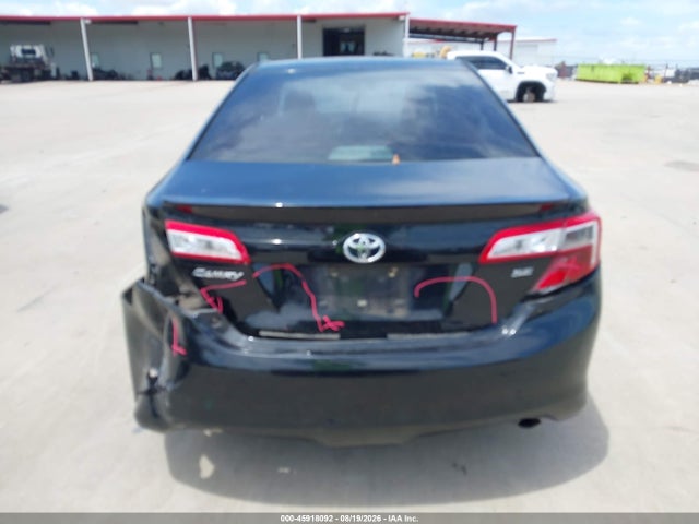4T1BF1FK1EU446353 Toyota CAMRY SE