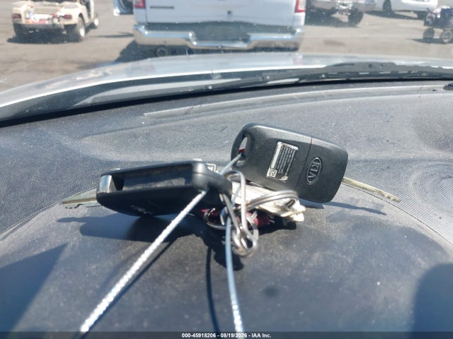 45918206 :رقم المزاد ، KNDJT2A28B7272765 vin ، 2011 Kia Soul + مزاد بيع
