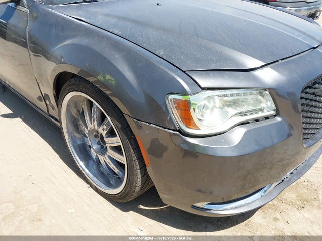 45918264 :رقم المزاد ، 2C3CCAEG7HH662637 vin ، 2017 Chrysler 300c مزاد بيع