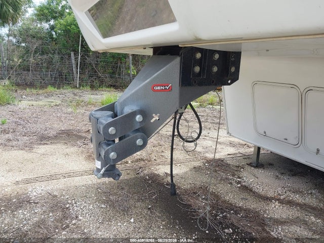 45918268 :رقم المزاد ، 4YDF38121AR800090 vin ، 2010 Keystone Rv Other مزاد بيع