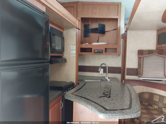45918268 :رقم المزاد ، 4YDF38121AR800090 vin ، 2010 Keystone Rv Other مزاد بيع