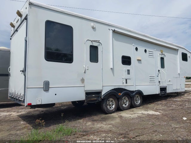 45918268 :رقم المزاد ، 4YDF38121AR800090 vin ، 2010 Keystone Rv Other مزاد بيع