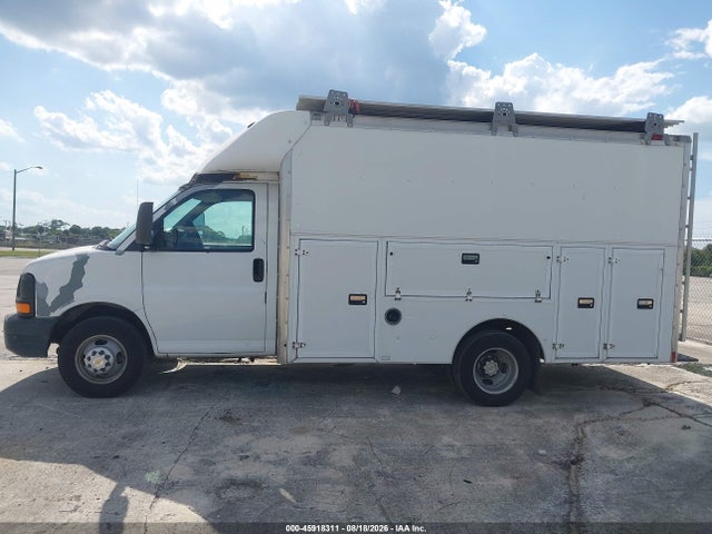 45918311 :رقم المزاد ، 1GBJG31U551154681 vin ، 2005 Chevrolet Express Cutaway Base W/c7l/c7n مزاد بيع