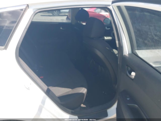 KIA Optima Lx 2016 5XXGT4L33GG057739 Image 8