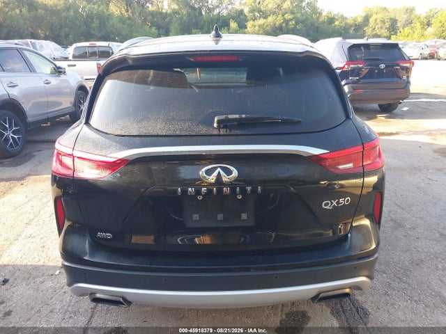 45918379 :رقم المزاد ، 3PCAJ5M3XLF113768 vin ، 2020 Infiniti Qx50 Luxe Awd مزاد بيع