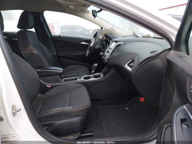1G1BC5SMXH7243243 Chevrolet Cruze Ls Auto