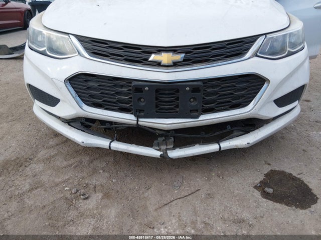 1G1BC5SMXH7243243 Chevrolet Cruze Ls Auto