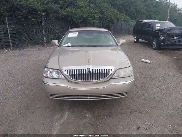 Aukcja sprzedaży 2005 Lincoln Town Car Signature, vin: 1LNHM81W75Y601208, numer aukcji: 45918591