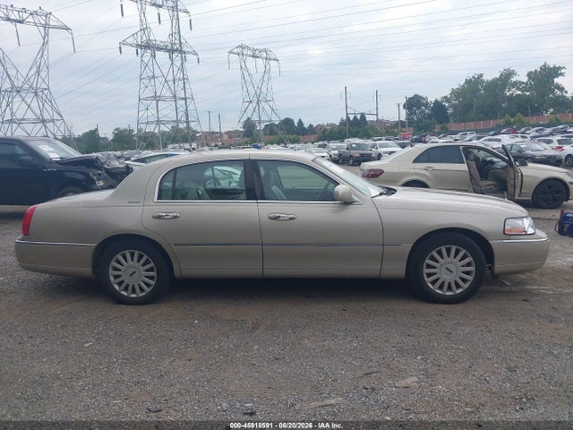 Aukcja sprzedaży 2005 Lincoln Town Car Signature, vin: 1LNHM81W75Y601208, numer aukcji: 45918591