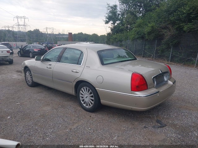 Aukcja sprzedaży 2005 Lincoln Town Car Signature, vin: 1LNHM81W75Y601208, numer aukcji: 45918591
