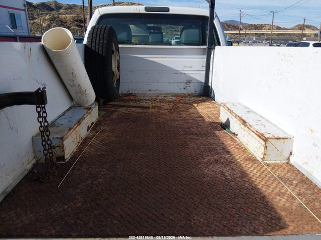 Ford F-350 Chassis Xl 2016 1FDRF3H63GED01497 Image 13
