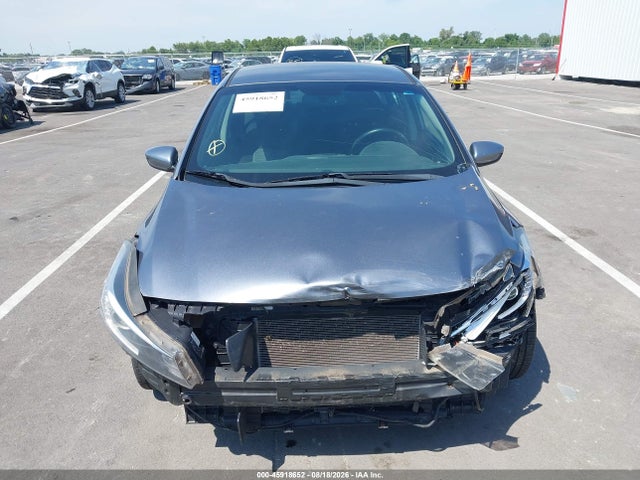 45918652 :رقم المزاد ، 3KPFL4A71JE249601 vin ، 2018 Kia Forte S مزاد بيع