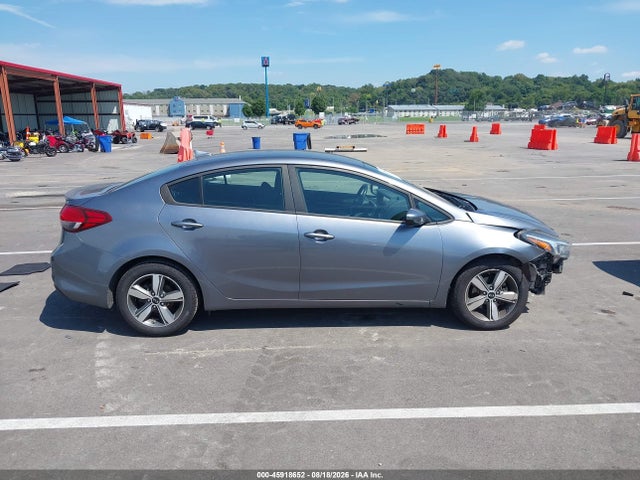 45918652 :رقم المزاد ، 3KPFL4A71JE249601 vin ، 2018 Kia Forte S مزاد بيع